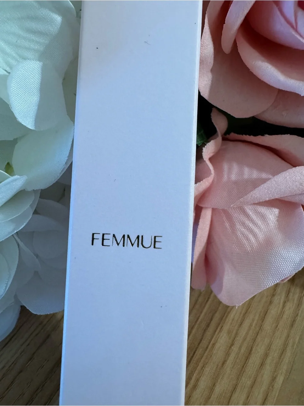 Femmue Ideal Intense Eye Cream - Pink